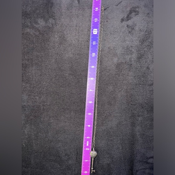 Tiffany & Co RARE Silver Heart Key Locket Pendant Necklace- With original chain - Picture 10 of 15